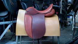 Frysia dressuurzadel