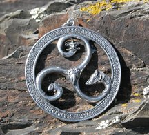 Keltische triskel met dieren, hanger