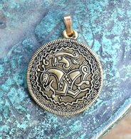 Man op paard, Viking bracteate