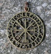 Vegvísir met rune tekens brons 3,5 cm